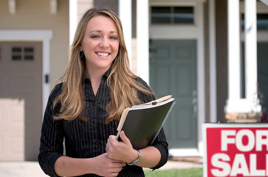 Use A Real Estate Agent to Profitably Navigate the Real Estate Economy